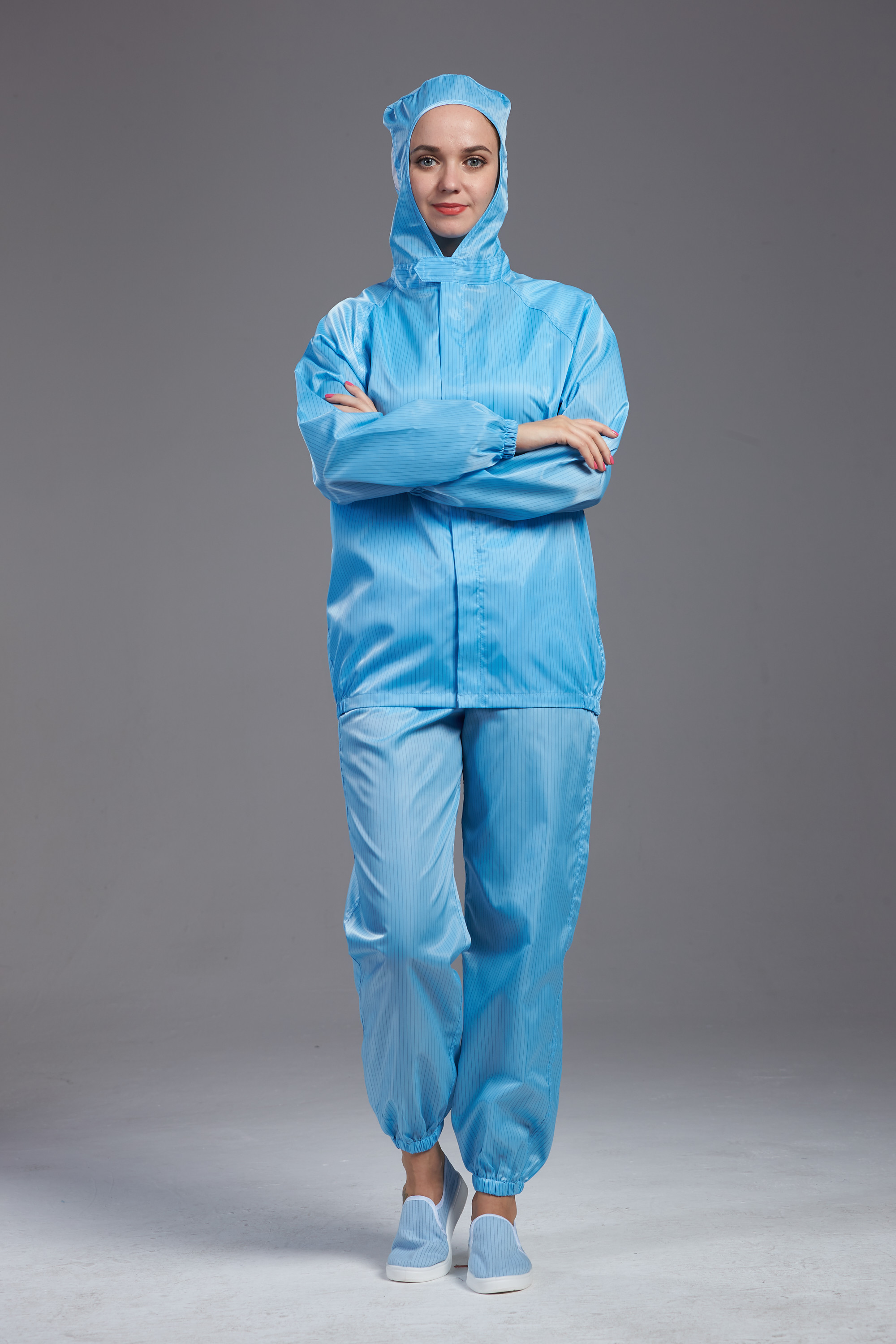 Best Anti static ESD hooded jacket and pants blue color autoclaved sterilization for class 1000 cleanroom wholesale