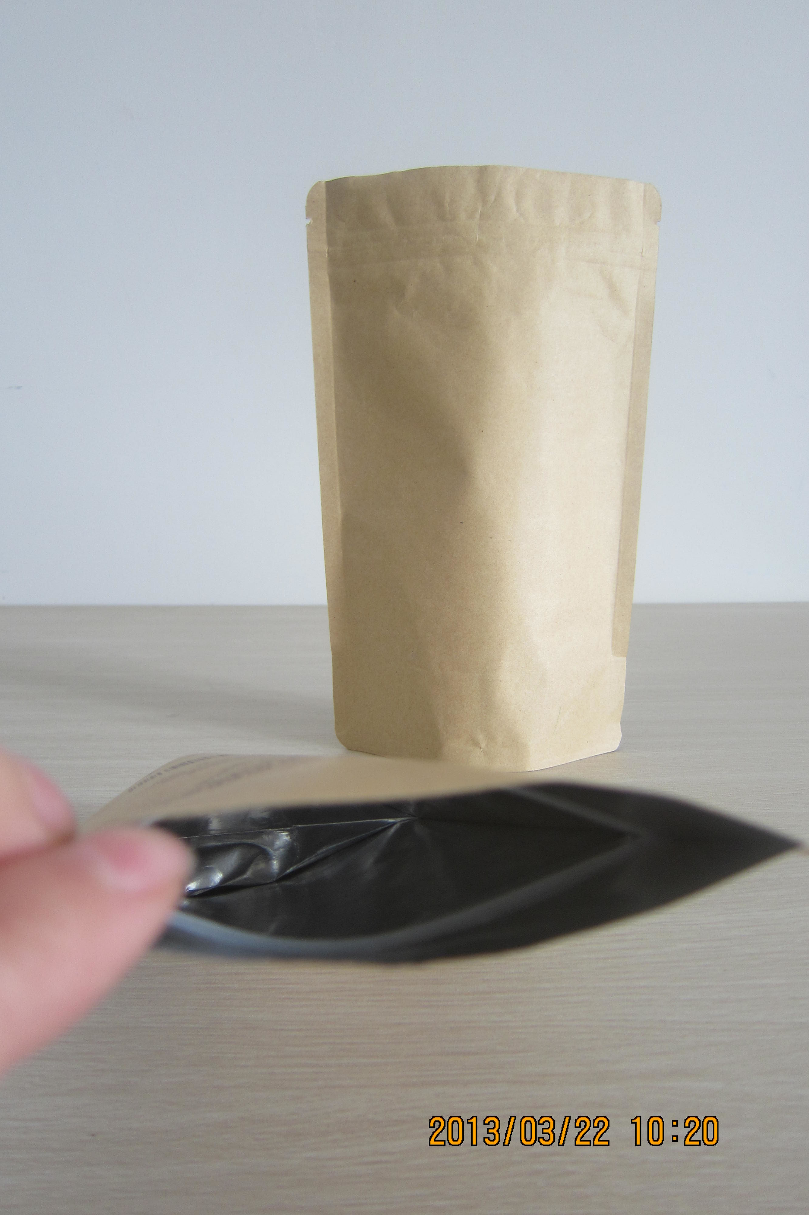 Best packaging bag kraft paper aluminum foil coffee bags with valve wholesale