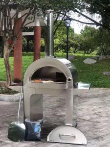 China 201 Stainless Steel Wood Fired Pizza Oven 900mm Outdoor Stainless Pizza Oven on sale