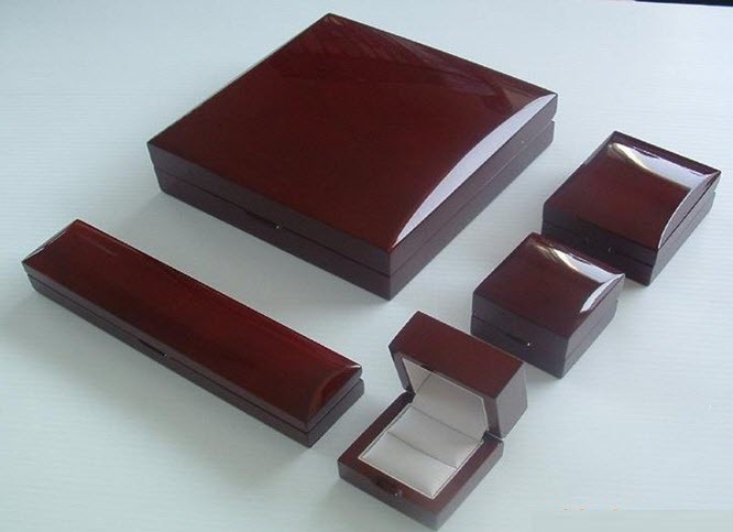 China Wooden Jewelry Boxes with curved outside top on sale