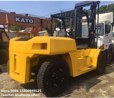 Cheap used diesel 2012 model 15ton komatsu forklift truck FD150E-7  low work hrs widely used in ports and factory for sale