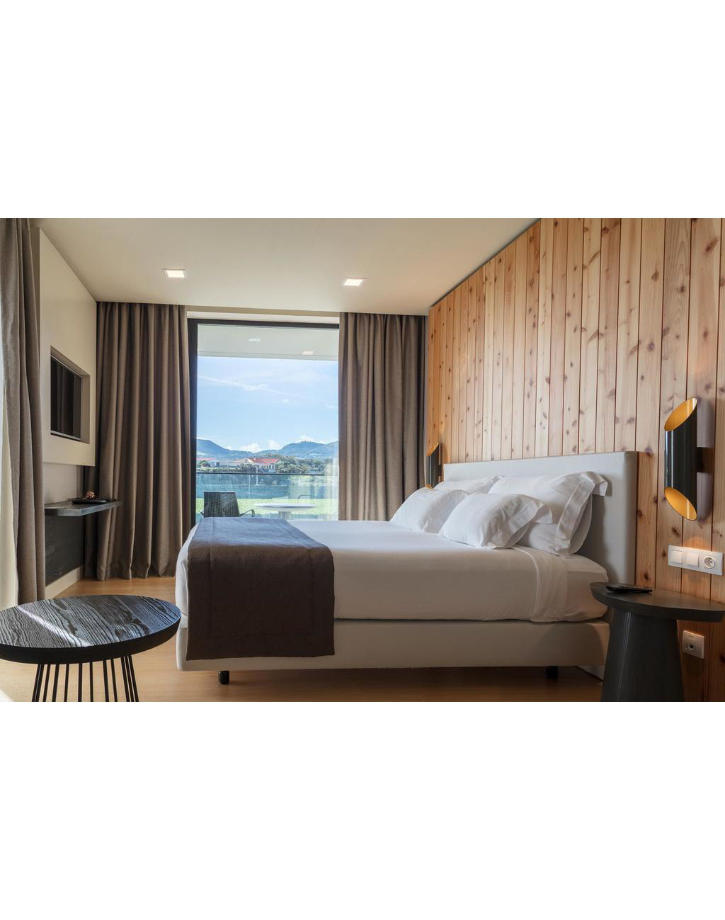 Best Oak / Ash / Cherry Veneer Commercial Hotel Furniture ISO9001 SGS BV COC wholesale