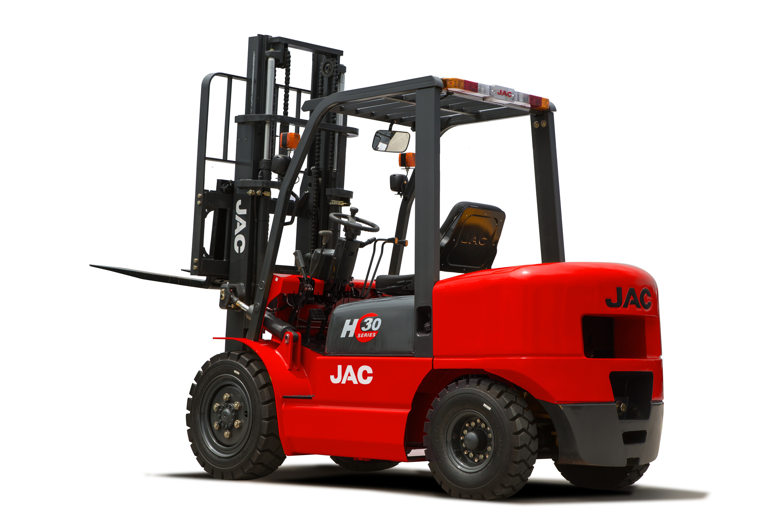 3 Ton JAC Diesel Forklift Truck Lift Height 3M - 6M Isuzu Engine Red Color