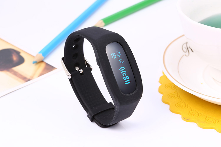 Best smart watch bluetooth fitness bracelet distributor wholesaler for ios and android wholesale