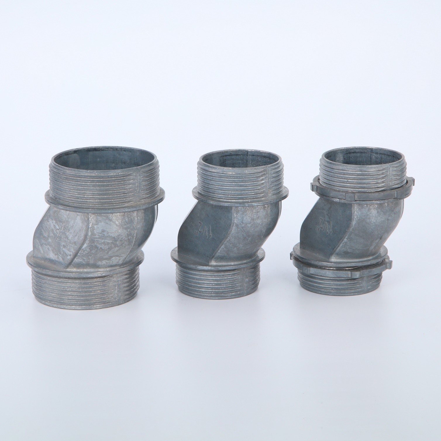 Best 1-1/4" Rigid Conduit Offset Connector 45 Degree Pipe Connector To Steel Outlet Box Zinc Die Casting NPT Threads UL List wholesale