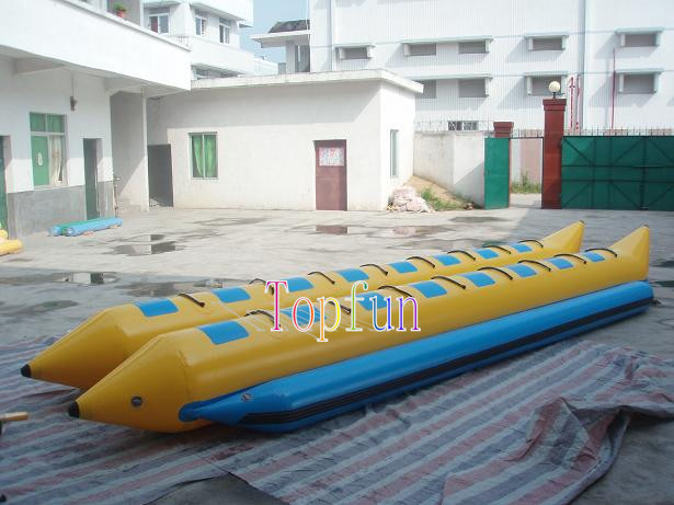 China Banana Boat For Sale / Double Line Tube Inflatable Fly Fishing Boats For Summer Exciting Beach Sports 16 Person on sale
