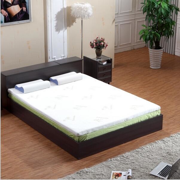 China Bamboo Fiber Memory Foam Mattress Topper White Color Compressed Queen Size on sale