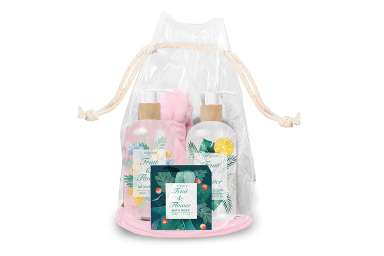 China PVC Bag Ladies Bath Gift Sets With Shower Gel, Body Wash, Bath Soap, Head Band, Bath Gloves on sale