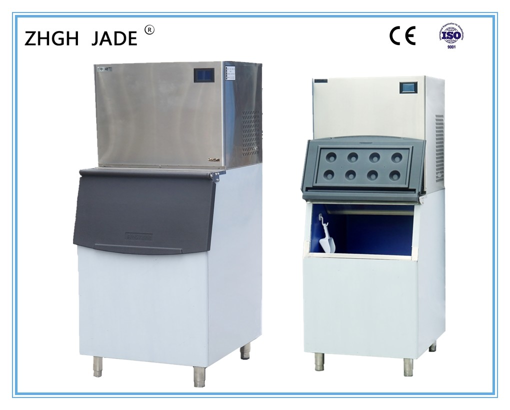 China Commercial Flake Ice Machine For Hotpot Restaurant 300Kgs / 24H Output on sale