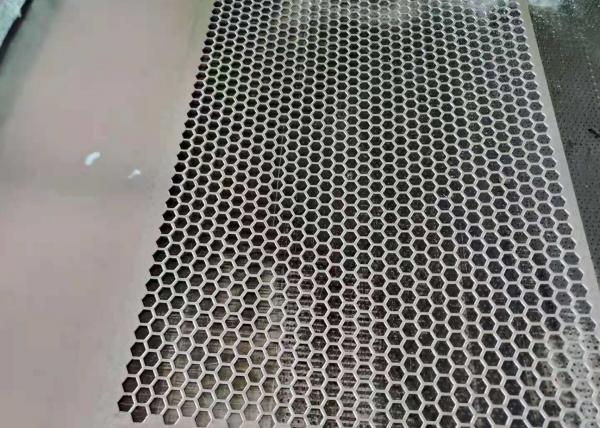 Cheap 10mm Hexagonal Perforated Aluminum Sheet / Round Perforated Metal Polished for sale