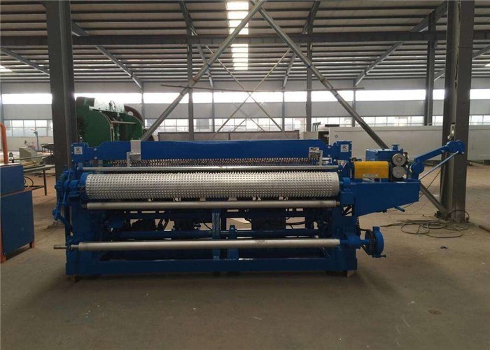 Best Semi Automatic Roll Mesh Welding Machine Corrosion Resistant For Construction Wire Mesh wholesale