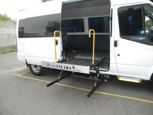 CE Electric Scissor Wheelchair lift for Van Loading 350KG