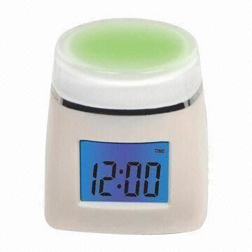 China LCD Clock with Calendar/Digital Thermometer /Weather Forecast and 12/24-hour Format Selection on sale