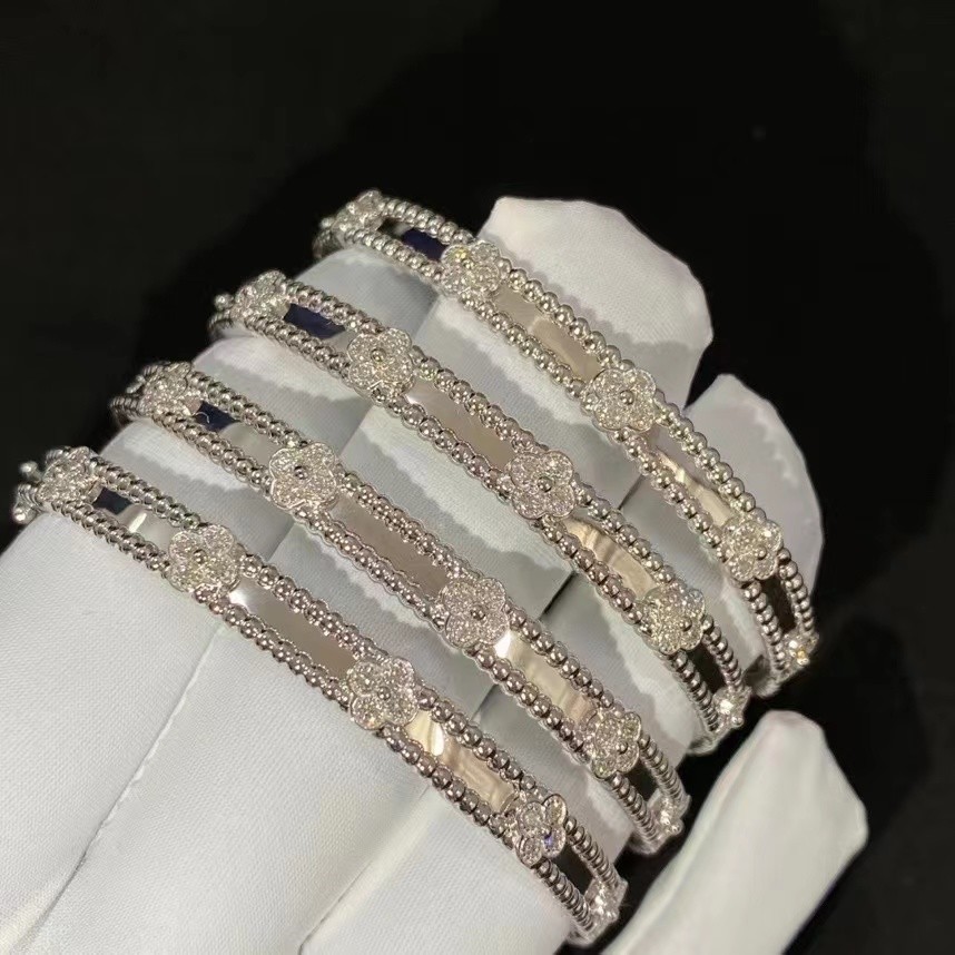 Custom HK Setting Jewelry VCA bracelet 18k White Gold Diamond Bracelet