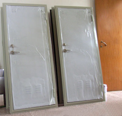 China Customized Thickness Marine Doors Single Leaf Aluminium Hollowed Cabin on sale