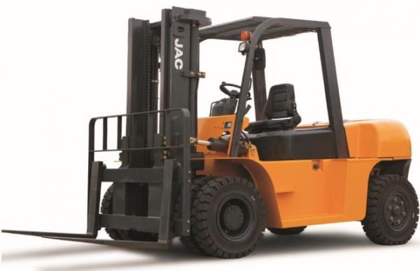 Cheap 7 Ton Diesel Forklift Truck Large Loading Capacity Small Turning Radius CE Certificated for sale