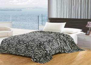 Best Printed Zebra Cotton Flannel Sheet Blanket , Wrinkle Resistant Flannel Baby Blanket wholesale
