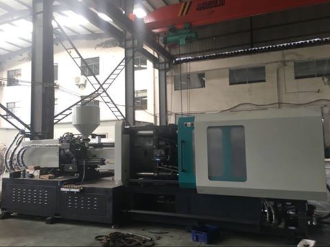 China Automatic Rubber Injection Moulding Machine Energy Saving 55-65mm Screw Dia on sale