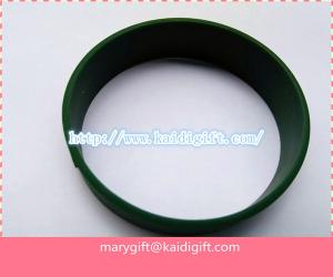 China Embossed silicone bracelet/colorful silicone bracelets/silicone wristband on sale