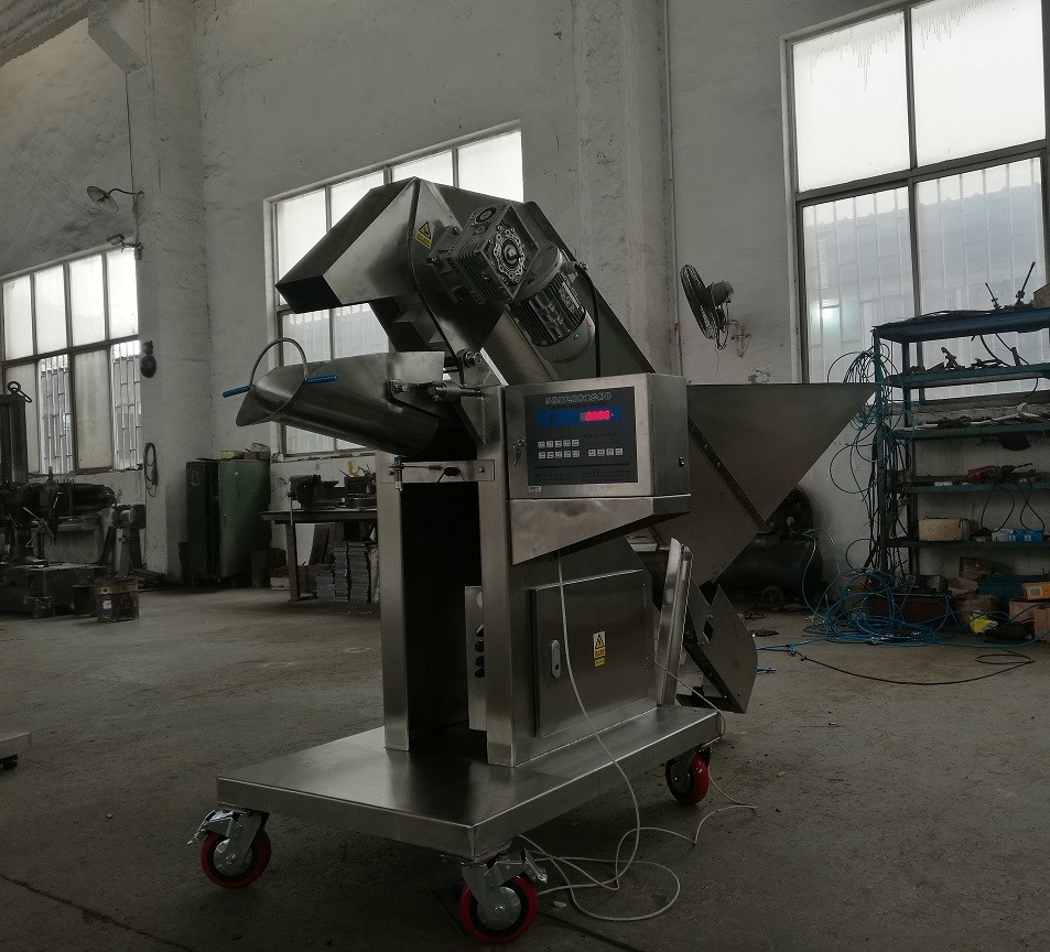 China 300-400 Bags / Hour Potato Packing Machine , Manual Potato Weigher Scale on sale