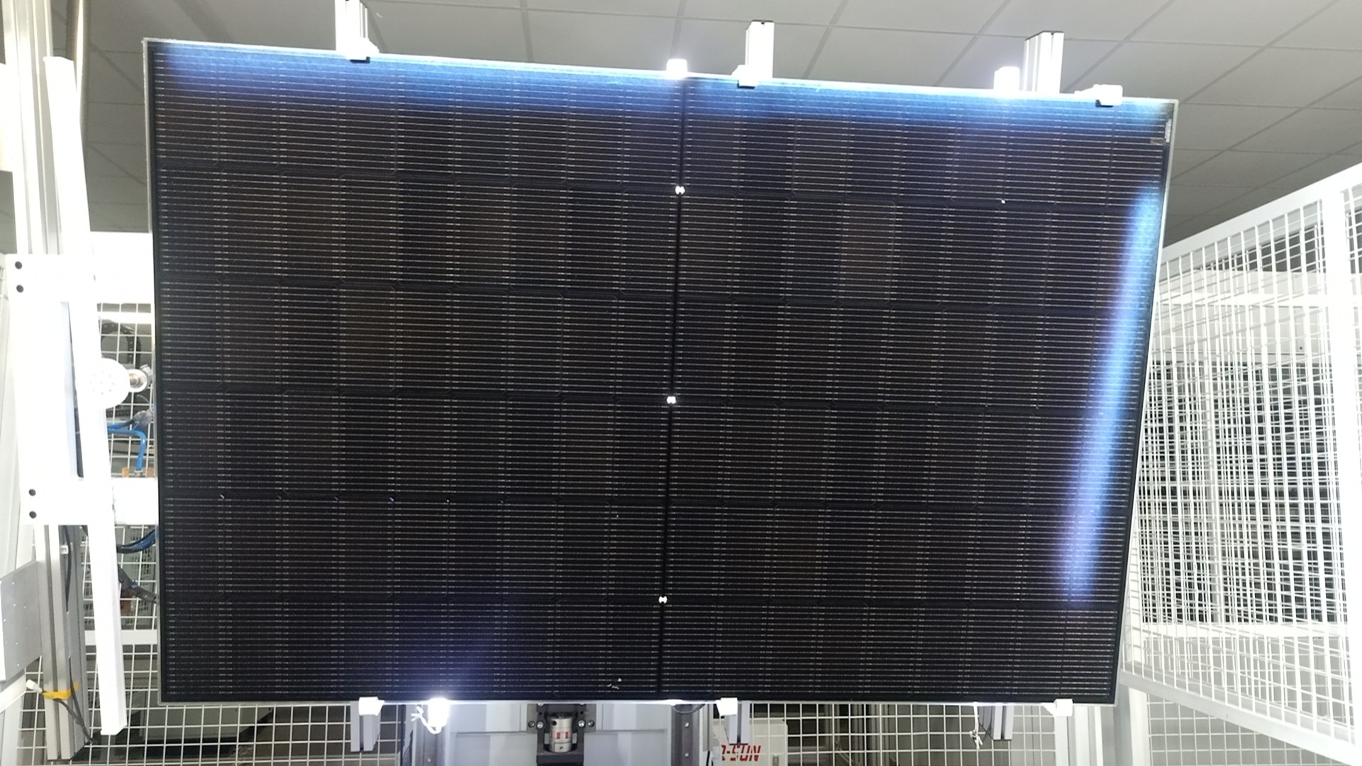 China 425W TOPcon Full All Black Solar PV Panel Mono 108 Half Cell High Efficiency on sale