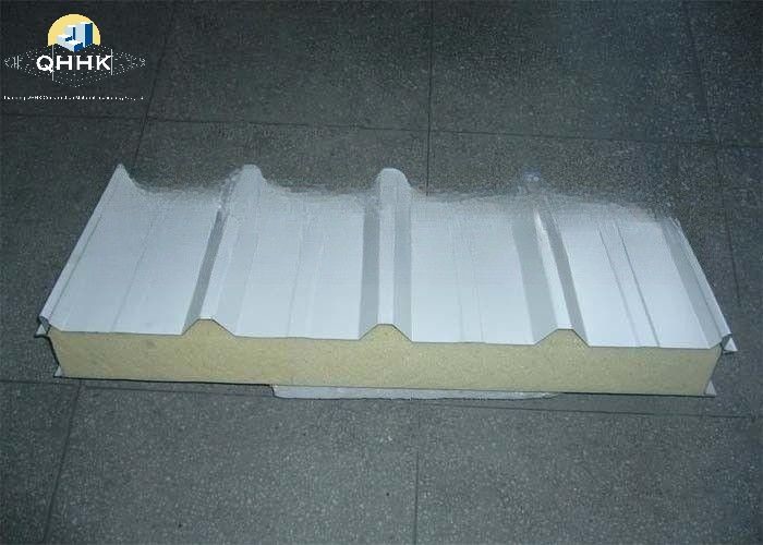 China Low thermal conductivity of metal PU/PIR sandwich panel cladding on sale