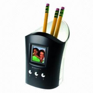 China 1.5-inch Digital Photo Frame with Pen Holder, Suitable for Promotional and Gifts Purposes on sale