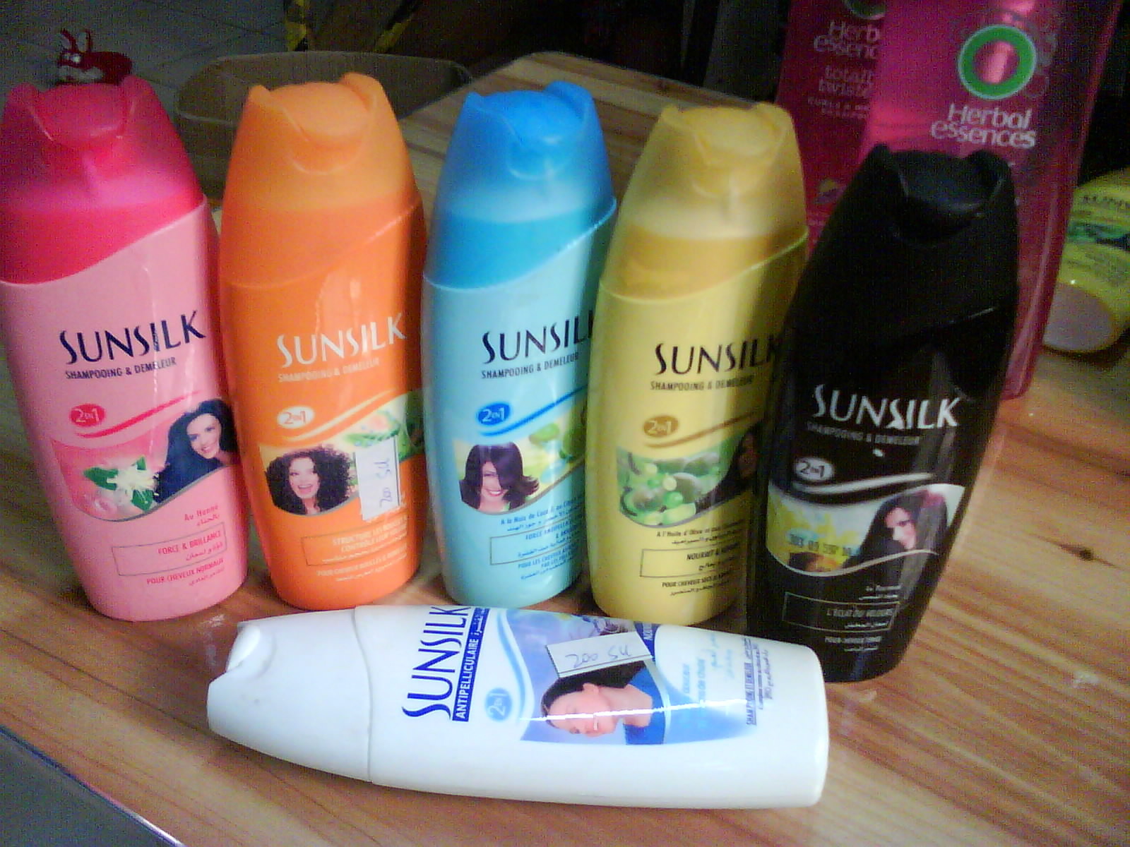 Best Professional 2 in 1 Sunsilk Anti Dandruff Shampoo 200ml make hair Black and Shine wholesale