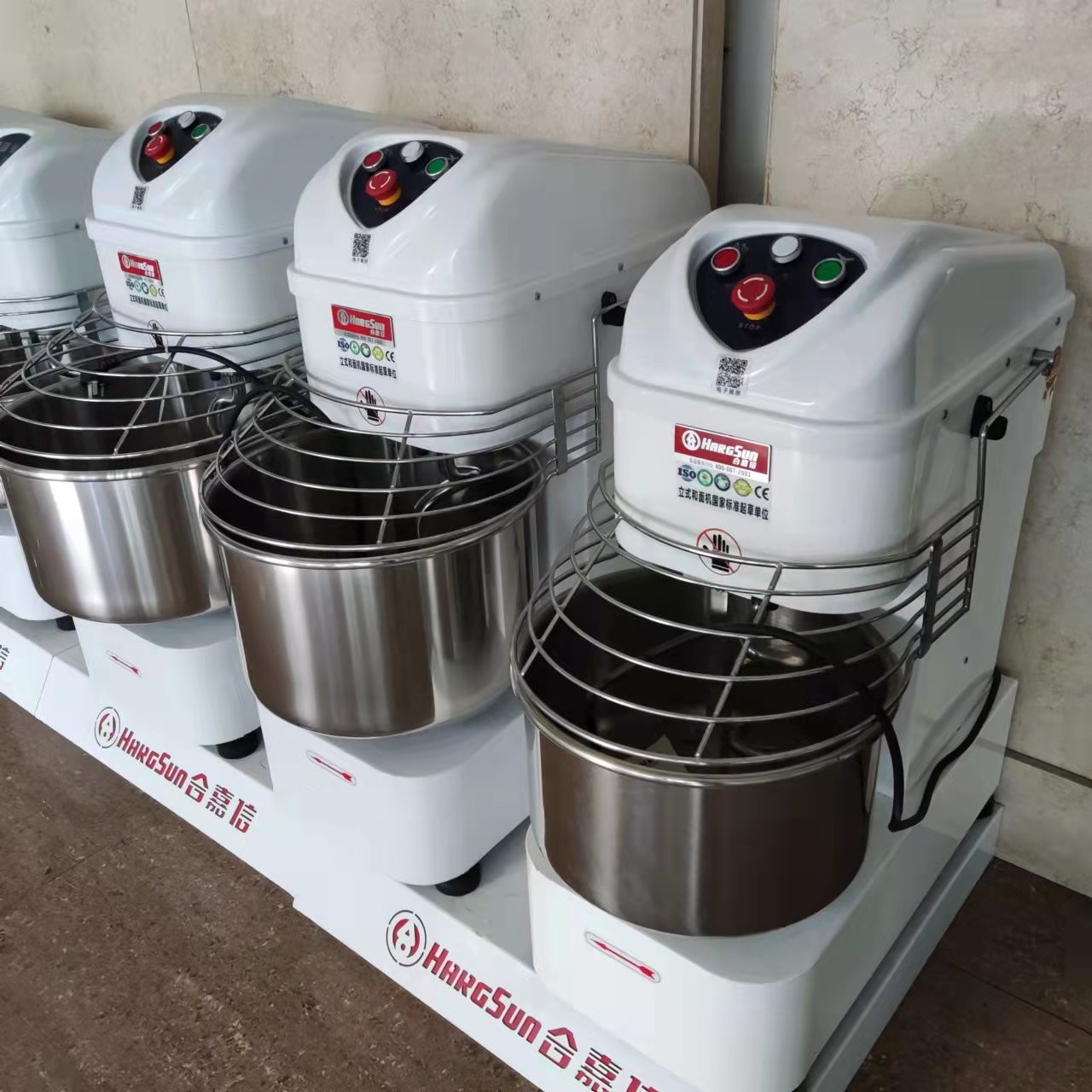 China 20L Kitchen Spiral Dough Mixer Industrial Restaurant Equipment on sale