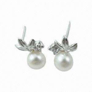 China Nice Design 925 Sterling Silver Pearl Jewelry Earrings, 2012 Fashion Series New Model on sale