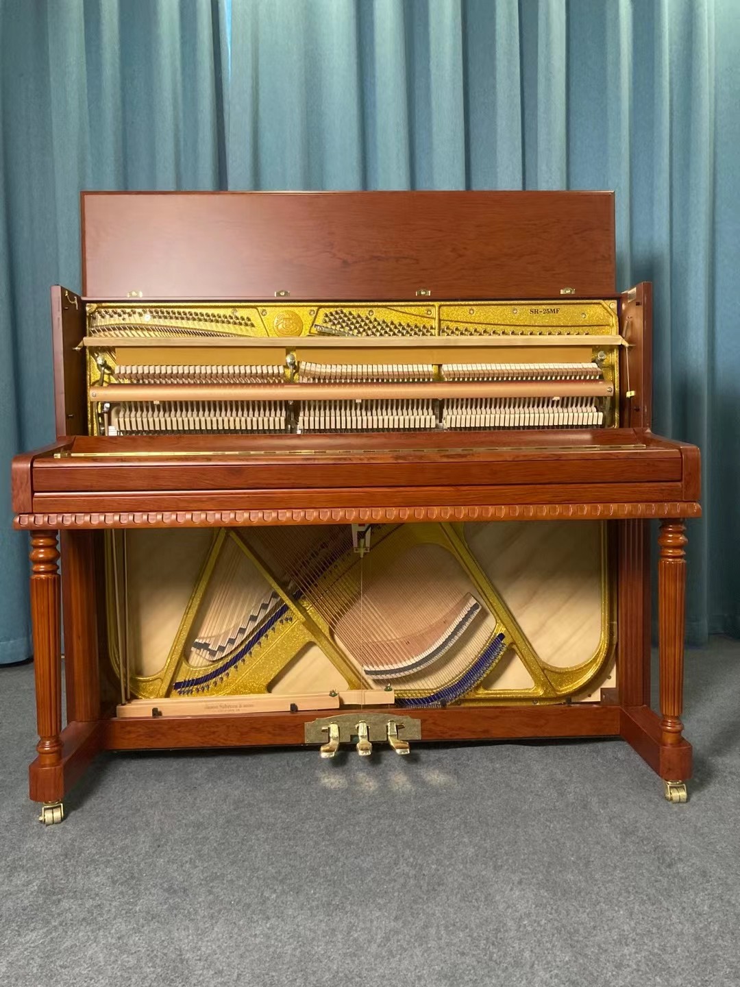 China Musical Instrument upright piano 88 key 118 piano competivie price with chinese characteristic good quality on sale