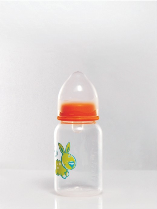 China Standard Neck 4 Ounces Plastic Feeding Bottles for Newborn Baby on sale