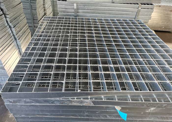 China 5mm Thick Non Slip Stair Treads Steel Grating on sale