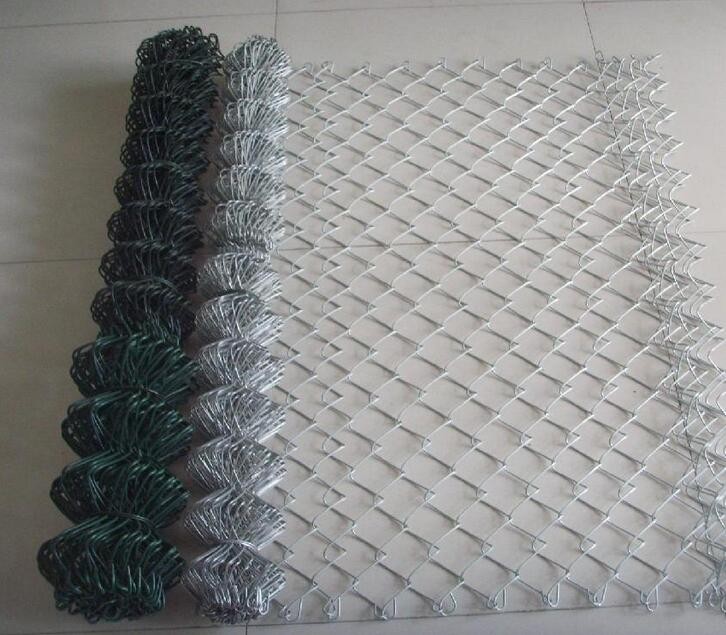 China 9 Gauge Chain Link Fencing/Chain Link Fencing Gate with all Accessories on sale