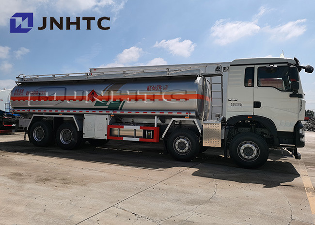 China Sinotruk HOWO 8X4 Oil Fuel Tank Trucks Capacity 25000 Liters on sale