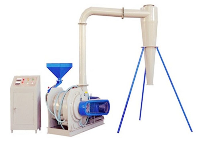 Cheap 50HZ Plastic Pulverizer Machine For Powder Water Spray Cooling Fully Sealed for sale