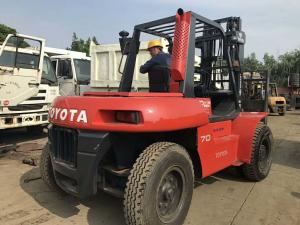 China Toyota FD70 Second Hand Diesel Forklifts , 2 Stage Used 7 Ton Forklift on sale