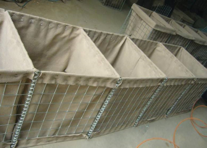 China 3mm Military Hesco Barriers / Hesco Bastion Barrier Gabion Mesh Box For Military on sale
