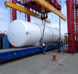 China Stainless steel liquid oxygen transport truck air compressor storage tank liquid nitrogen filling vacuum tank for sale on sale