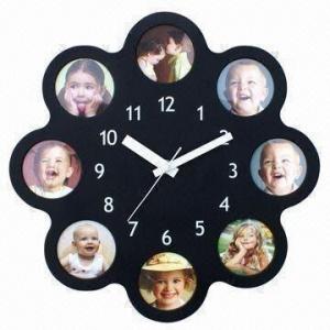 China Christmas Wall Clock with Photo Frame Function, Customized Colors are Accepted on sale
