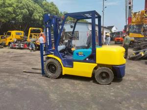 China Komatsu FD30-14 Second Hand Diesel Forklift 3 Ton on sale
