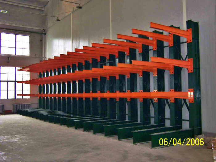 China Powder Coating Finish Cantilever Racking System Warehouse Vertical Cantilever Racks on sale