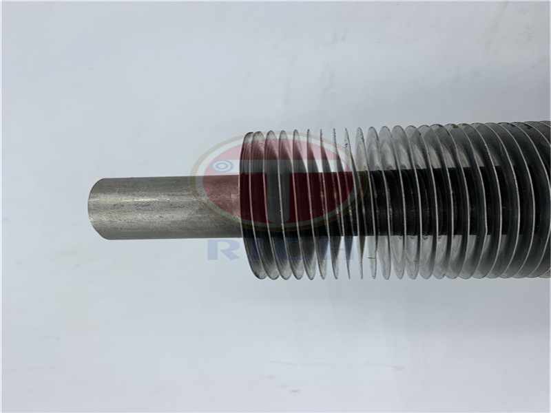 China Carbon Based Torich Finned Tube Heat Exchanger Astm A179 on sale