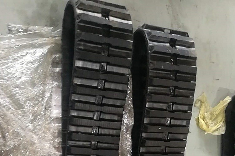 Best 80kg Excavator Rubber Tracks 280 X 72 X 56 Size Continuous With Joint Free wholesale
