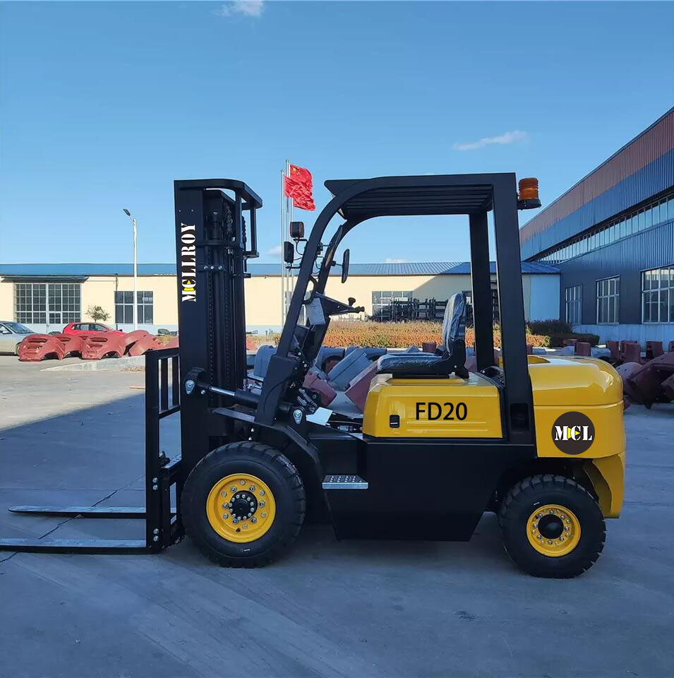 China 40KW Industrial Diesel Powered Forklift Trucks With 1220mm Length Fork on sale