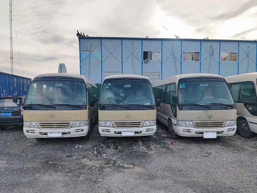 China Gasoline Used Coaster Bus 23seats Pre Owned Bus ISO Approved on sale