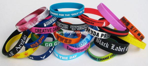 Cheap Custom World Cup soccer fans silicone wristband / bracelet strap Brazil fans / Brazilian flag bracelet for sale