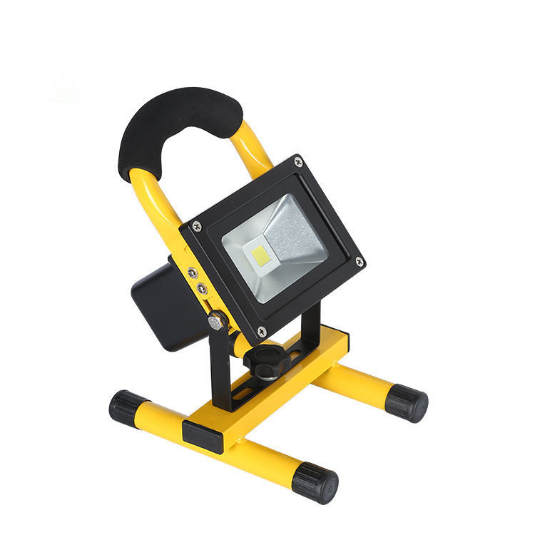 China 50W Portable Flood Light With Socket and Switch, Outside Work Lights With Stand For Workshop ,Construction Site on sale