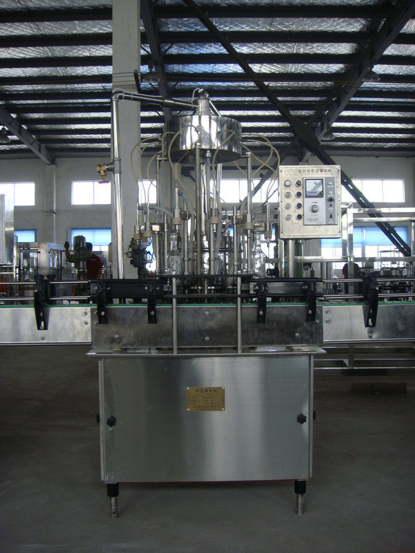 China PET Bottled Carbonated Soft Drink Filling Machine on sale