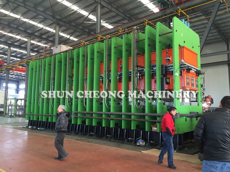 China OEM Rubber Strip Production Line Fabric Core Conveyor Belt Vulcanizing Press on sale